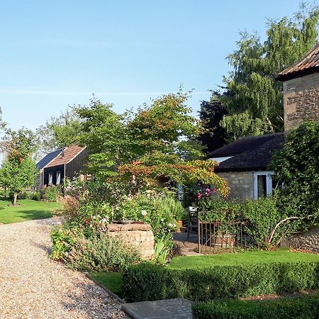 Villa Wrens Nest Chippenham  Esterno foto